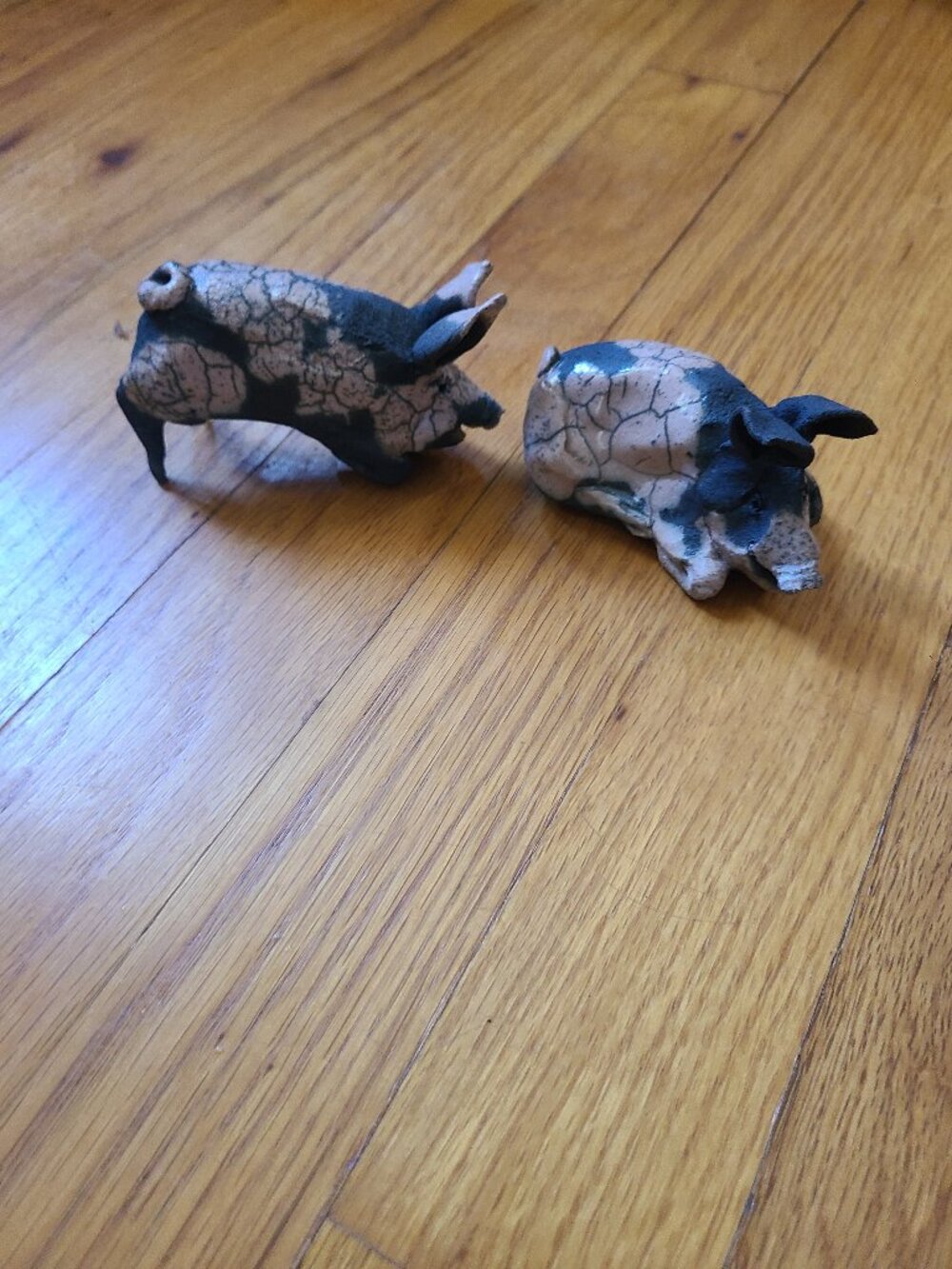 RARE Set of 2 Signed Pig Sculptures Pink Black Signed NINA One Pig Kneeling